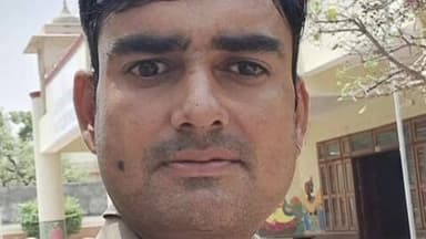 किरावली: किरावली में पैतृक गांव में मृतक सिपाही रजनीश को दी गई अंतिम विदाई