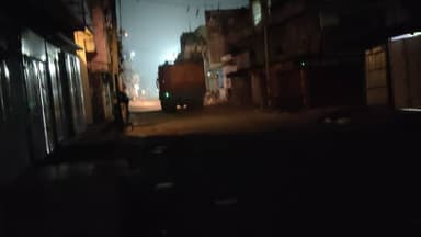 कुशेश्वर स्थान पूर्बी: बढ़ती ठंड के कारण कुशेश्वर स्थान बाज़ार में पसरा सन्नाटा