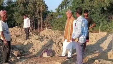 উদয়পুর: কিল্লা এলাকায় চলমান বিভিন্ন উন্নয়নমূলক প্রকল্পের কাজকর্ম খতিয়ে দেখেন এলাকার বিধায়ক