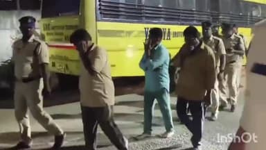 మంగళగిరి: మంగళగిరిలో మైనర్ బాలికపై అత్యాచారం చేసిన నలుగురు నిందితులను మంగళగిరి వీధుల్లో నడిపించిన పోలీసులు