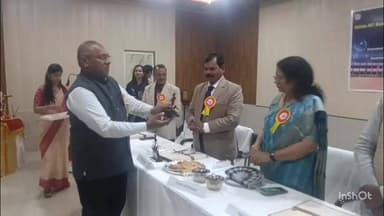 तखतपुर: बिलासा कन्या महाविद्यालय में संगोष्ठी का समापन, भारत 2047 पर शिक्षाविदों व छात्राओं ने किया मंथन और रखे अपने विचार