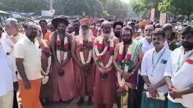 கயத்தாறு: கழுகுமலை கழுகாசலம் மூர்த்தி கோவிலில் மலர் காவடி நிகழ்ச்சி ஆயிரக்கணக்கான பக்தர்கள் பங்கேற்பு