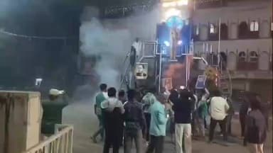 धुळे: राज्यात वंचितची दमदार कामगिरी; धुळ्यात बस स्थानकरोड आंबेडकरांच्या पुतळ्याजवळ जोरदार जल्लोष