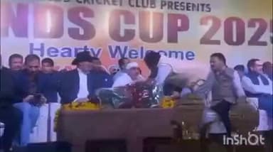 होशंगाबाद नगर: नर्मदापुरम: SNG ग्राउंड में फ्रेंड्स क्लब क्रिकेट प्रतियोगिता का समापन, सांसद हुए शामिल