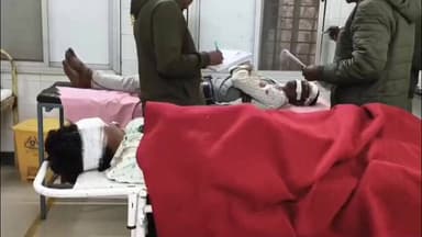 नारायणगंज: सुखराम में सड़क हादसा: अनियंत्रित होकर बाइक से गिरे तीन युवक, दो गंभीर घायल जबलपुर रेफर