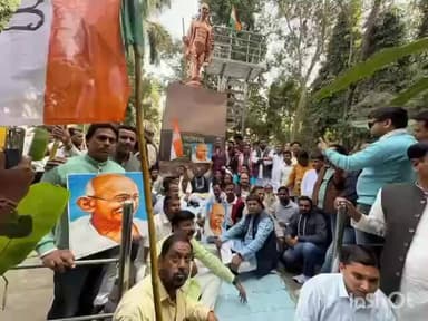 माकड़ोन: मनरेगा योजना का नाम बदलने के विरोध में तराना विधायक प्रदर्शन में शामिल हुए