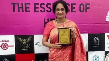 ఖైరతాబాద్: ప్రముఖ రచయిత్రి లత పేష్కూర్కు ఇన్స్పిరేషనల్ ఉమెన్ ఆధర్ అవార్డు
