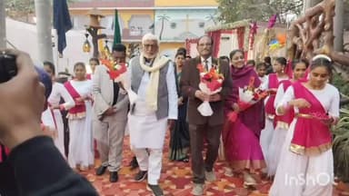 त्योंथर: सेंटमैरी चाकघाट में परीक्षा में अच्छे अंक से पास होने वाले छात्र सम्मानित, पूर्व विधायक रहे उपस्थित