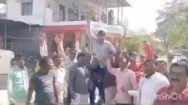 वाशिम: मंगरुळपीर नगरपरिषदेत राष्ट्रवादी अजित पवार गटाची बाजी, नगराध्यक्षपदी अशोक परळीकर संख्याबळ भाजपकडे, सत्ता राष्ट्रवादीकड