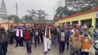 सारठ: चितरा कोलियरी में संडे ड्यूटी कटौती पर 7 घंटे ठप रहा कामकाज, प्रबंधन से वार्ता के बाद काम शुरू