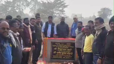 चाकुलिया: गोविंदपुर में विधायक ने पार्क निर्माण कार्य का किया शिलान्यास, क्षेत्रवासियों को मिलेगी सौगात