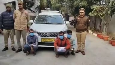 यूपी –
नोएडा पुलिस ने एक ऐसा गैंग पकड़ा है, जो पार्कों में घूमने वाले न्यू कपल की फोटो खींचकर