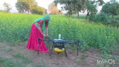 દાંતીવાડા: ડ્રોન દીદી આશાબેન ચૌધરીના ડ્રોન ઉડાડતા વીડીયો સોશિયલ મીડિયામાં થયા વાયરલ.