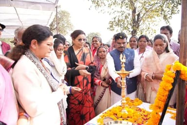 सरई की छांव में सुशासन सप्ताह के विशेष शिविर का हुआ आयोजन ।
स्वास्थ्य जांच, प्रमाण पत्र, पौधा रोपण, आयुष्मान कार्ड , आव...