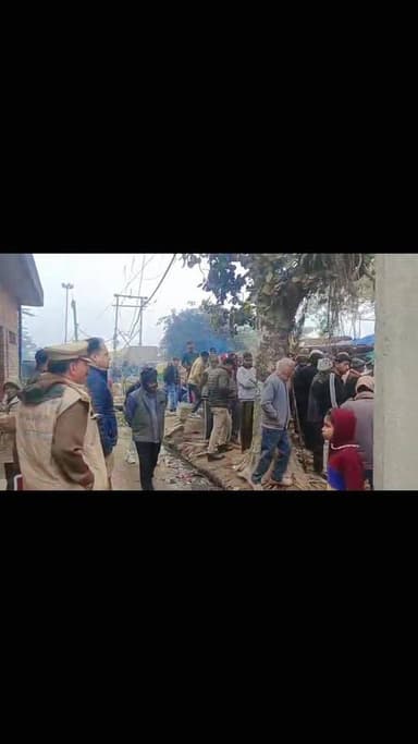 जसवंत नगर के ग्राम खेड़ा बुजुर्ग निवासी एक विवाहित व्यक्ति की असम में हुई सड़क दुर्घटना में गई जा-न....
पुलिस गांव में ...