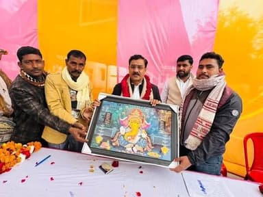 शाहपुर पवार में कंबल वितरण कार्यक्रम, विधायक आशीष सिंह आशू ने जरूरतमंदों को वितरित किए कंबल
हरदोई। बिलग्राम मल्लावां वि...