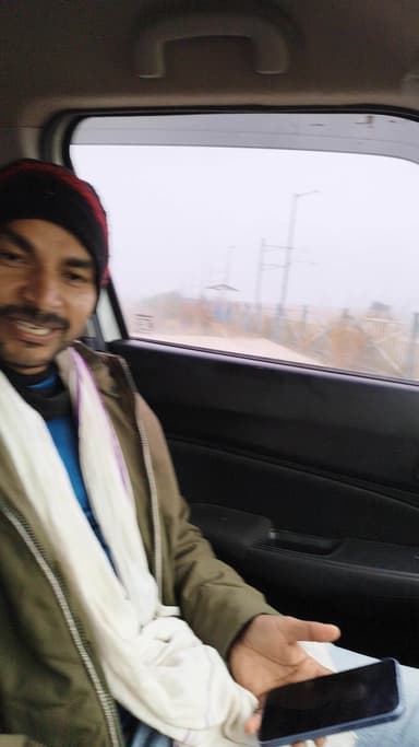 मेरे माता जी इनका दिमागी हालत ठीक नहीं था नाम सुनैना देवी है, यह ग्राम पोस्ट मरांची से सुबह 10 बजे