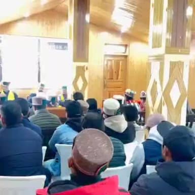 कल्पा: रिकांग पिओ में सोशल मीडिया इन्फ्लुएंसर कार्यक्रम का आयोजन हुआ, लोग रहे मौजूद