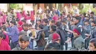 ચોટીલા: ચોટીલાની જેવીએચ પ્રા. શાળામાં 200થી વધુ વિદ્યાર્થીઓએ લાફ્ટર યોગાનો લાભ લીધો હાસ્ય એ દરેક રોગનું નિવારણ છે