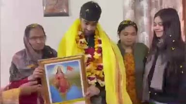 बुलंदशहर: दिव्यांग मानवेंद्र सिंह ने UPSC परीक्षा में पहले प्रयास में 112वीं रैंक हासिल कर जिले का नाम किया रौशन