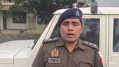 #चंदौली: सदर कोतवाल संजय सिंह का शानदार गुडवर्क —एक कन्टेनर में भरकर परिवहन की जा रही 1809 लीटर अवैध अंग्रेजी शराब बरामद...