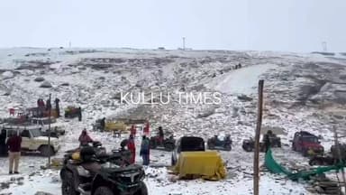 Fresh Snowfall at Rohtang pass.
#snowfall #rohtangpass_manali #manali #rohtangpass