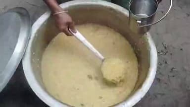 ভগবানগোলা ২: অফিসিয়াল নির্দেশ উপেক্ষা করে আইসিডিএসের খাবারের নিয়ম বদল! নিম্নমানের খাবার ও ডিম বন্ধের অভিযোগে উত্তাল ভগবানগোলা