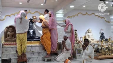 शाढ़ौरा: जैन मंदिर में जगत पूज्य मुनि श्री सुधासागर जी महाराज के सानिध्य में हुआ महामस्तकाभिषेक