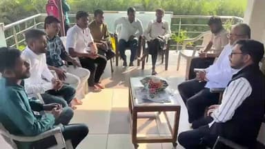 शिरोळ: शिरोळ येथे स्वाभिमानी विद्यार्थी परिषद व राजू शेट्टी यांची बैठक; ऊस आंदोलन व शैक्षणिक प्रश्नांवर सखोल चर्चा