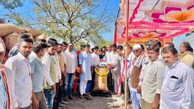 जाफराबाद: पिंपळगाव कड येथे आमदार संतोष पाटील दानवे यांच्या हस्ते सोयाबीन हमीभाव खरेदी केंद्राचा करण्यात आला शुभारंभ