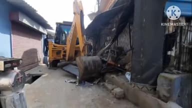 कोरबा: रिसदी वार्ड में अवैध कब्जे के खिलाफ निगम का चला बुलडोजर, हुई कार्रवाई