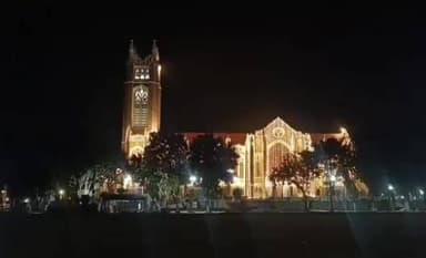 మెదక్: మెదక్ విద్యుత్ దీపాలతో ముస్తాబైన చర్చ్