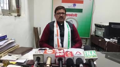 तिलक भवन से हाथी पार्क तक कांग्रेसियों ने मनरेगा को लेकर सरकार के विरोध में किया प्रदर्शन, पंकज तिवारी ने जारी किया बयान