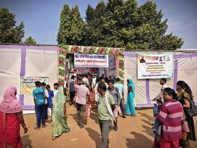 सुशासन सप्ताह 2025 : बालोद जिले के डौंडी विकासखंड के ग्राम भैंसबोड़ पहुंचा प्रशासन।
जनसमस्याओं के समाधान हेतु शिविर का ह...