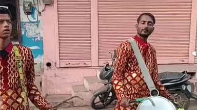 फतेहपुर: रामगढ़ शेखावाटी में 24 दिसंबर को मुख्यमंत्री की आम सभा के लिए भाजपा कार्यकर्ताओं ने बांटे पीले चावल