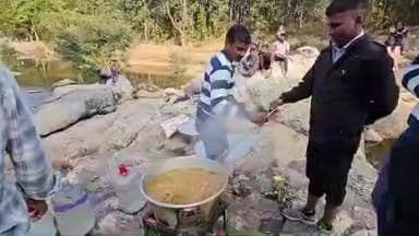 कटकमसांडी: वॉरियर्स डिफेंस अकैडमी के विद्यार्थियों ने लारा नदी पर पिकनिक मनाया