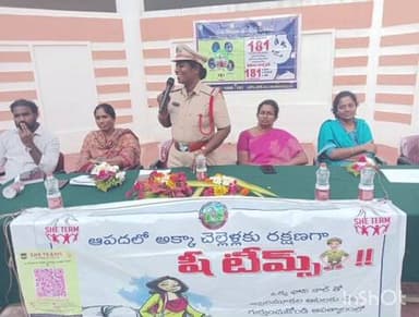 బిజినేపల్లి: పాలెం అగ్రికల్చర్ కళాశాలలో షీ టీం అవగాహన కార్యక్రమం