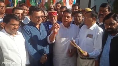 नीम का थाना: नीमकाथाना में मनरेगा का नाम बदलने के विरोध में रैली निकालकर किया गया प्रदर्शन