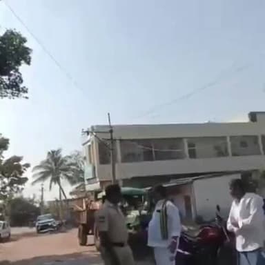 మాచారెడ్డి: సోమార్పేట్ లో అర్ధాంతరంగా నిలిచిపోయిన ప్రమాణ స్వీకారం, సోమార్పేట్ గ్రామపంచాయతీ, తాండ నాయకుల మధ్య వాగ్వాదం