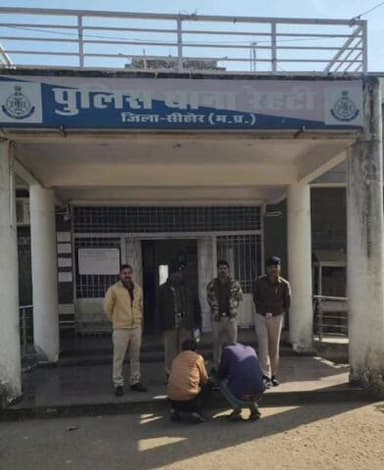 इछावर: रेहटी थाना पुलिस को मिली बड़ी सफलता, मोटर चोरी करने वाले दो आरोपी गिरफ्तार