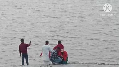 तालझारी: गोपालपुर घीसू टोला में गंगा कटाव रोकने के लिए प्रयागराज से पहुंचे रामदास जी महाराज ने की पूजा