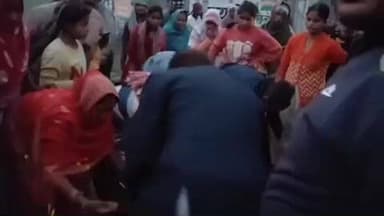 फतेहपुर: साहबगंज के पास तेज रफ्तार बाइक सवार ने साइकल सवार को बचाने में गिरकर घायल हुआ, हालत नाजुक, जिला अस्पताल में भर्ती