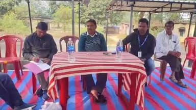 बोलबा: बोलबा प्रखंड मुख्यालय में अंचल अधिकारी ने टेंपो चालकों के साथ की बैठक