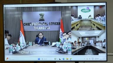 భూపాలపల్లి: ప్రత్యేక ఓటరు సవరణ జనవరి 13 లోగా పూర్తి చేయాలి : రాష్ట్ర ప్రధాన ఎన్నికల అధికారి సుదర్శన్ రెడ్డి