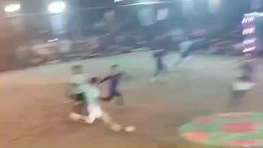 ফলতা: দলুইপুর ও কৃষ্ণমাধবপুর আমরা সবাই ক্লাবের পরিচালনায় নকআউট ধাপাস বল প্রতিযোগিতার আয়োজন করা হয়েছে