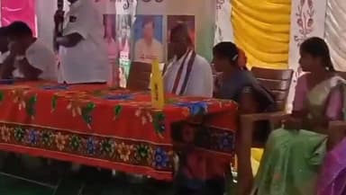 బాన్సువాడ: బోర్లంలో సర్పంచ్ గా మన్నే రమేష్ ప్రమాణ స్వీకారం, ప్రతి ఒక్కరికి సంక్షేమ పథకాలు అందేలా కృషి చేస్తా : సర్పంచ్ మన్నే రమేష్