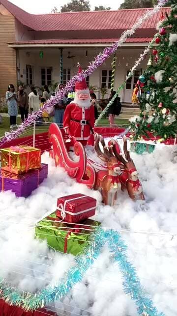 বড়দিনের আগেই বড়দিনের আনন্দ হাবড়ার SDF বিদ্যালয়