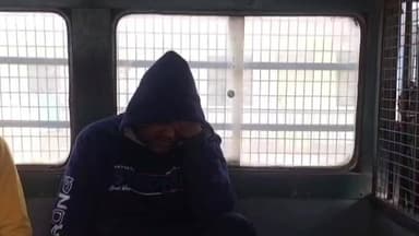 হাবরা ১: ছাত্রীকে বাড়িতে পড়ানোর নামে যৌন নির্যাতন শিক্ষকের অভিযুক্ত শিক্ষককে গ্রেফতার হাবরা থানার