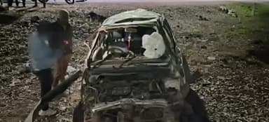 कुरूद: कुरूद के ग्राम बगौद के पास कार पलटने से एक युवक की मौत, दो घायल