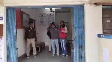 গাইঘাটা: কলকাতা পুলিশের নিয়োগ পরিক্ষায় জালিয়াতি চক্রের দুই পাণ্ডা সহ মোট ১৪ জন গ্রেফতার গাইঘাটার পুলিশ